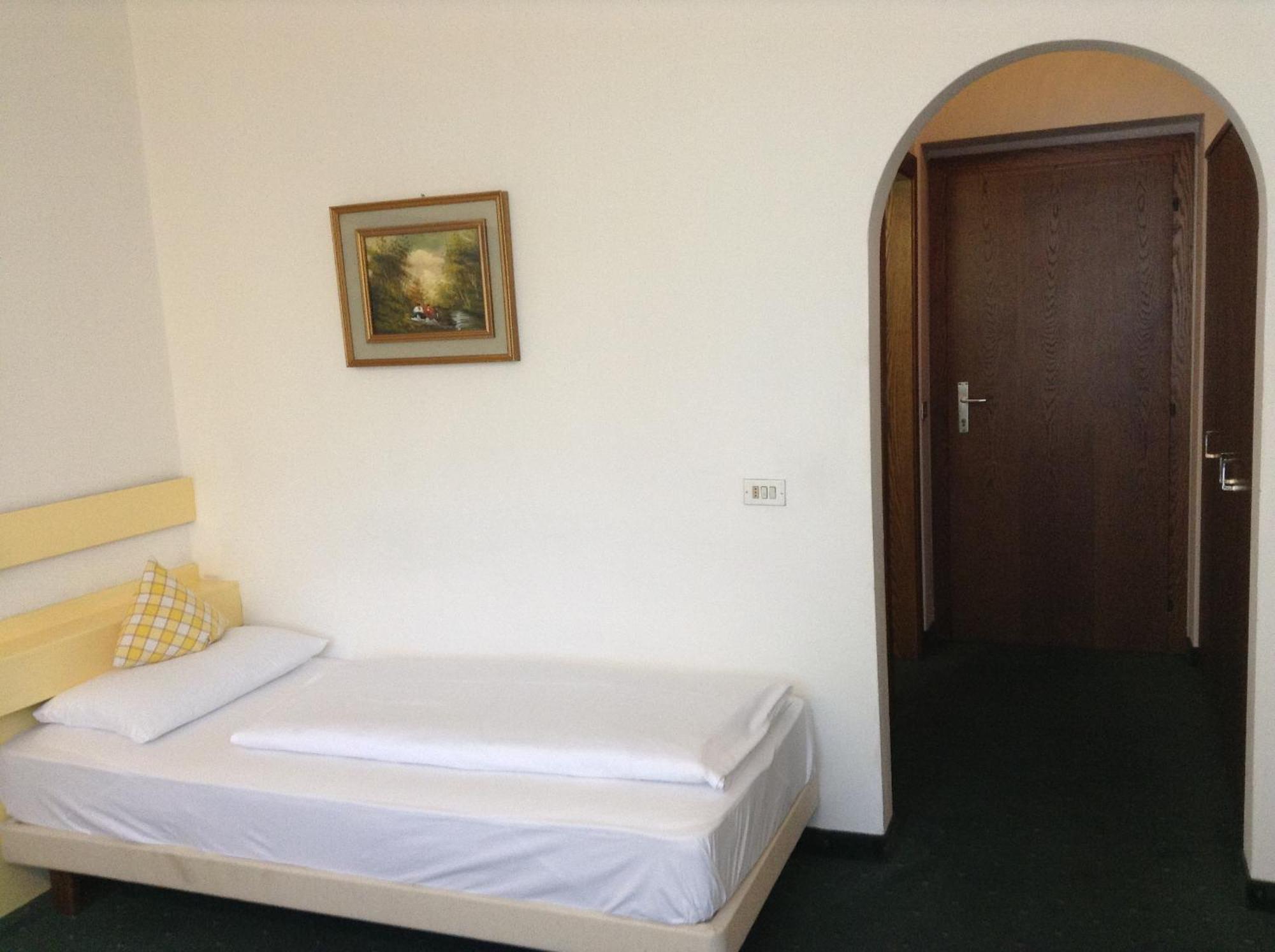 Hotel Daniela Мерано Экстерьер фото