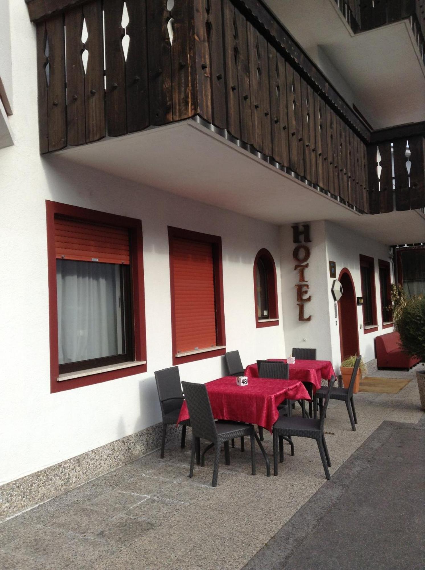 Hotel Daniela Мерано Экстерьер фото