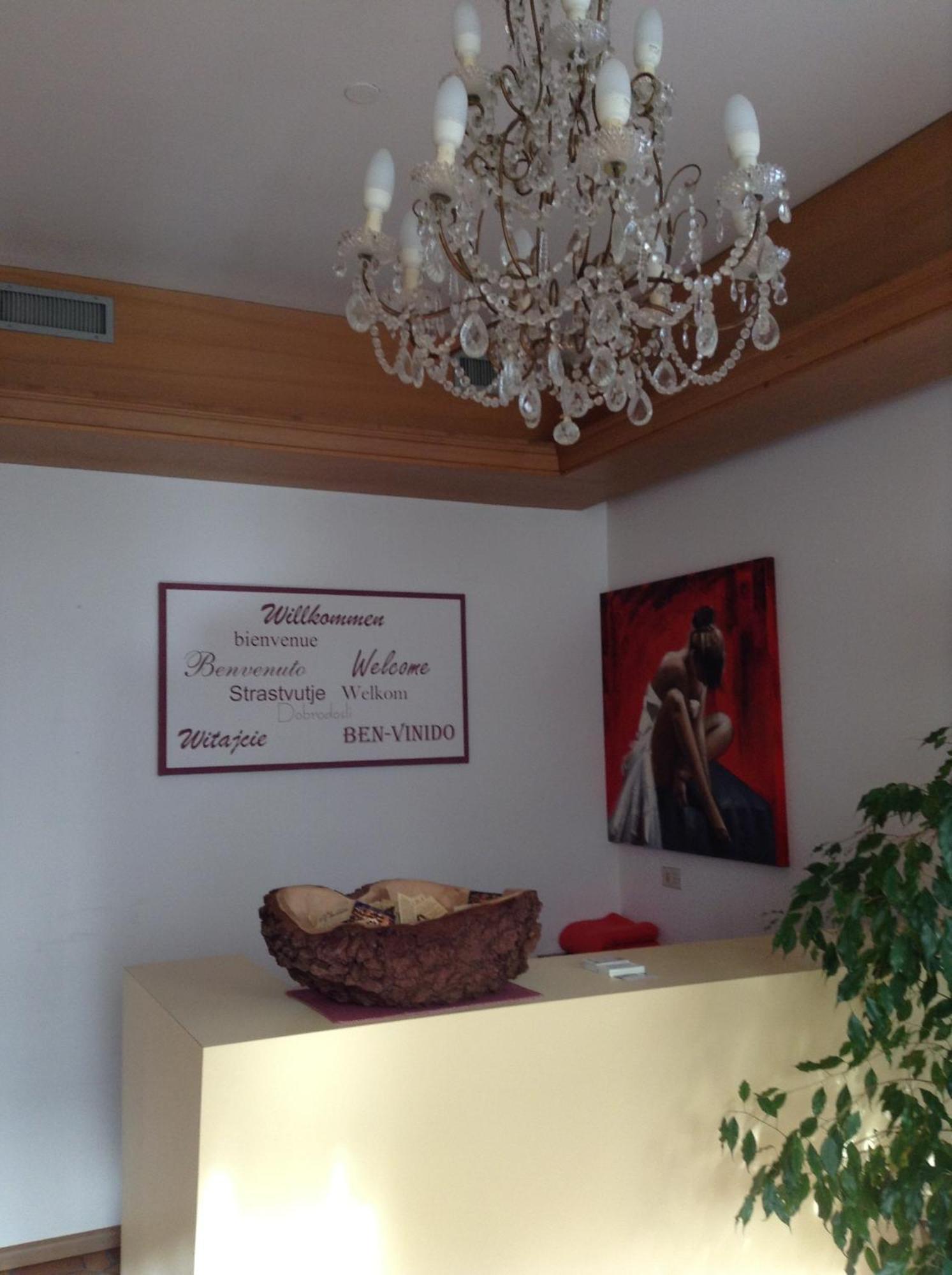 Hotel Daniela Мерано Экстерьер фото